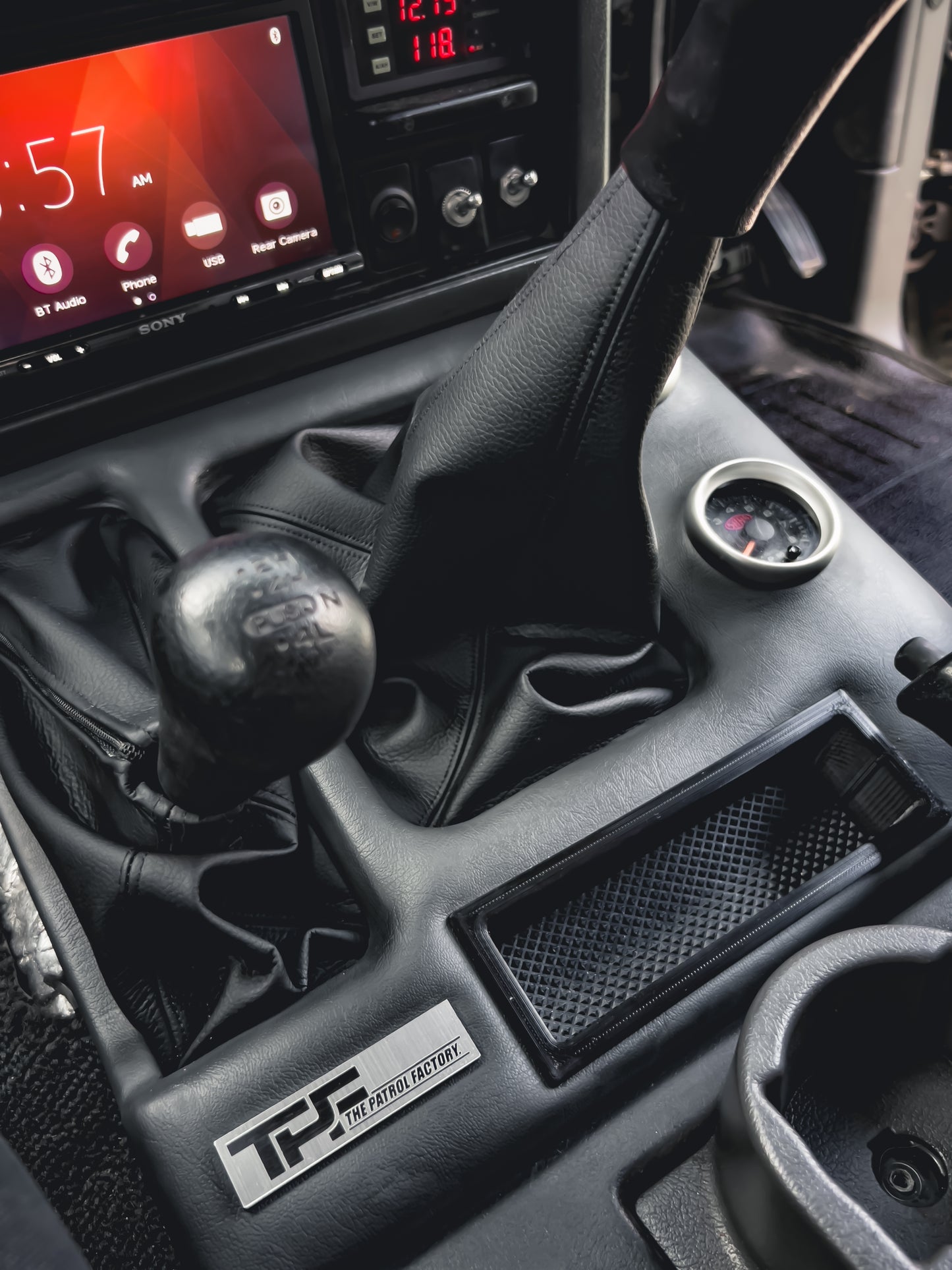 GQ patrol custom console interior