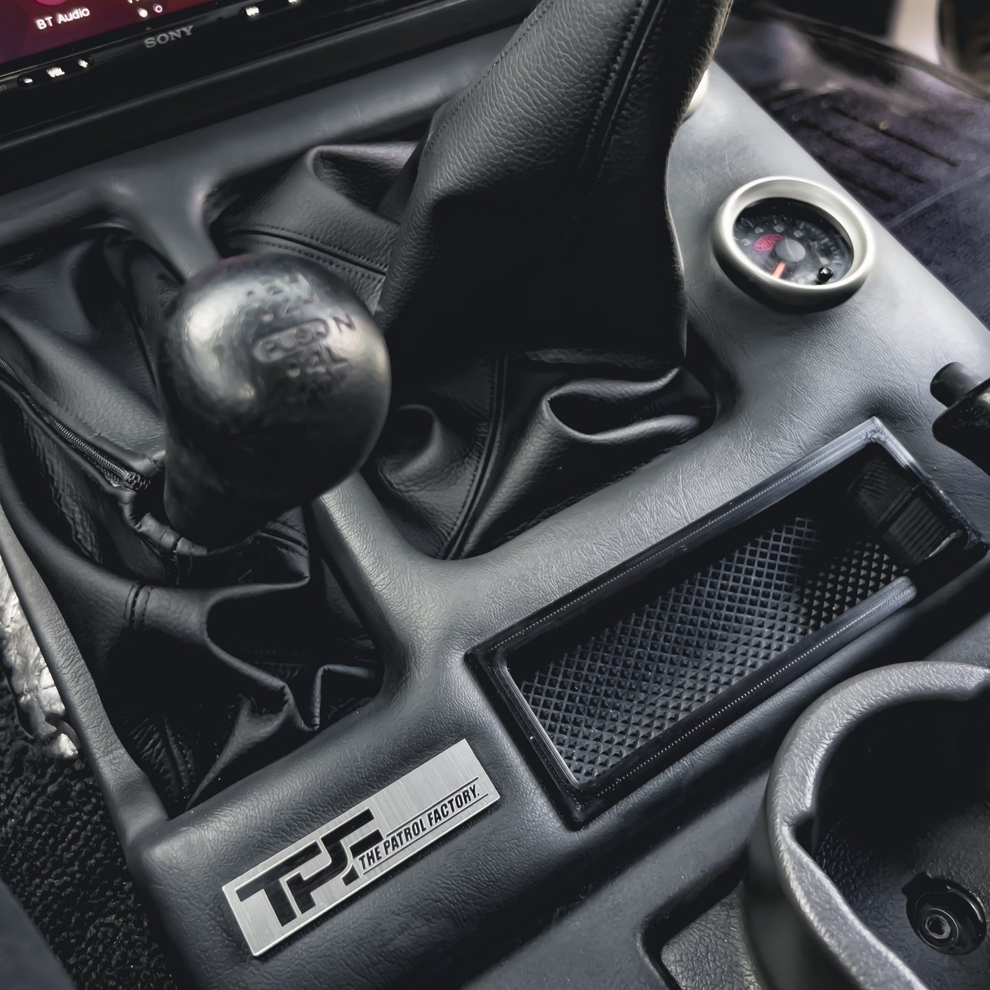 GQ patrol custom console interior