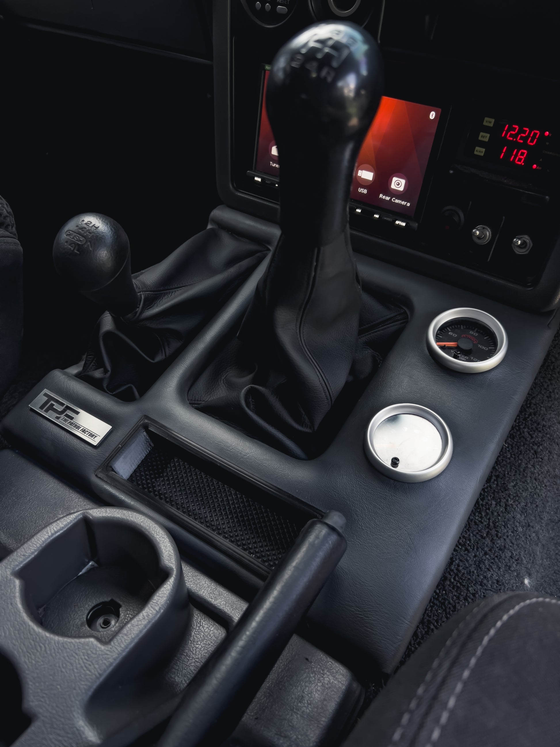 Gq patrol custom interior console